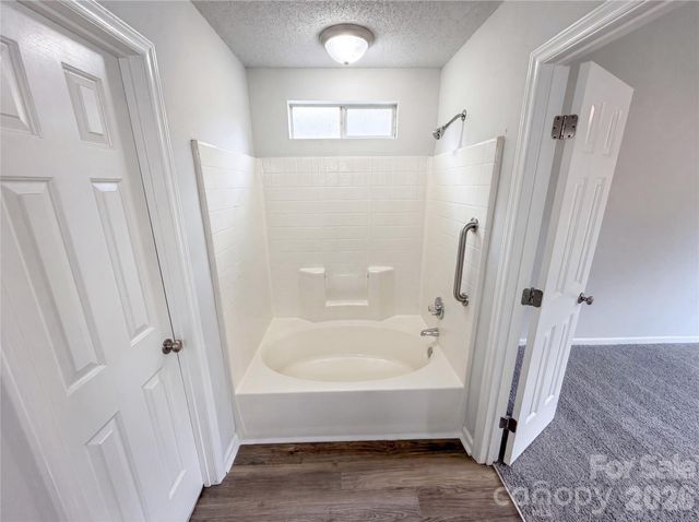 1633 Gordon Walters Drive, Charlotte, NC 28213