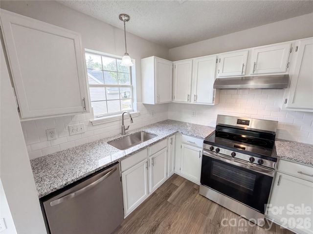 1633 Gordon Walters Drive, Charlotte, NC 28213