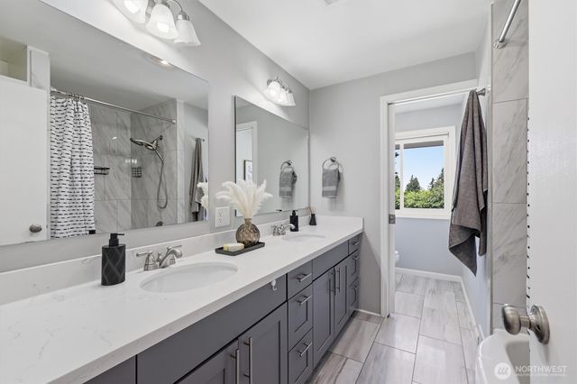 3712 S 164th Street, Seatac, WA 98188