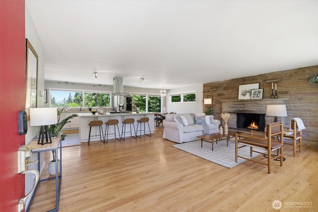 3712 S 164th Street, Seatac, WA 98188