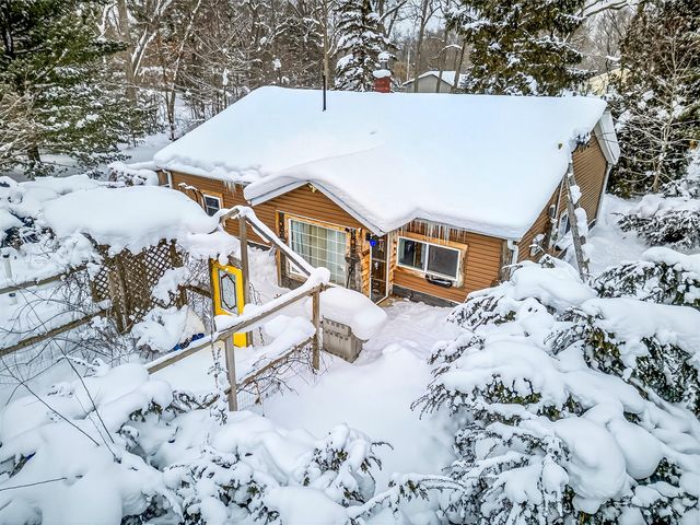 125 W Ashland Road, Twin Lake, MI 49457