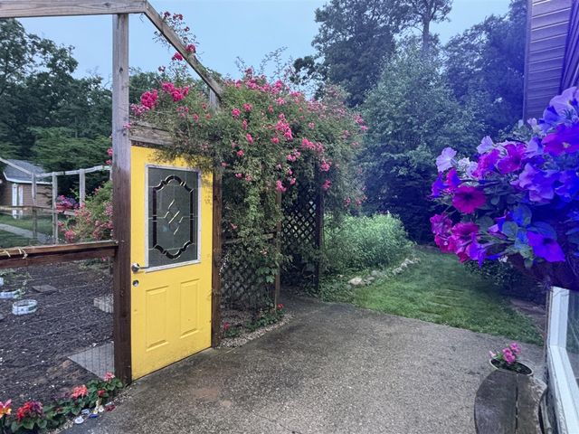 125 W Ashland Road, Twin Lake, MI 49457