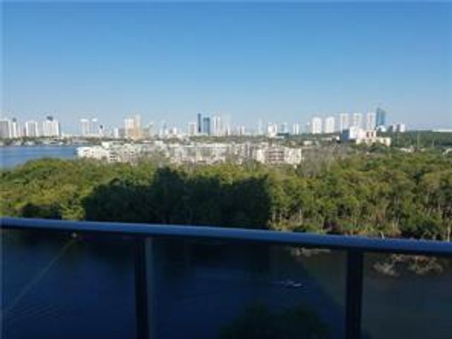 16385 Biscayne Boulevard 1018, North Miami Beach, FL 33160