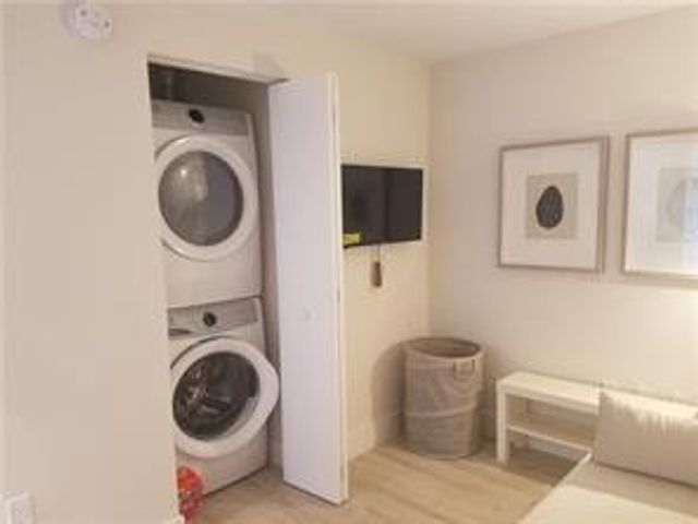 16385 Biscayne Boulevard 1018, North Miami Beach, FL 33160