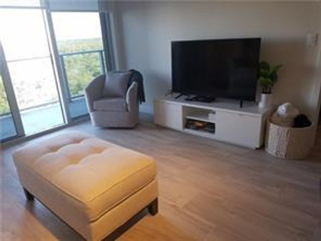 16385 Biscayne Boulevard 1018, North Miami Beach, FL 33160