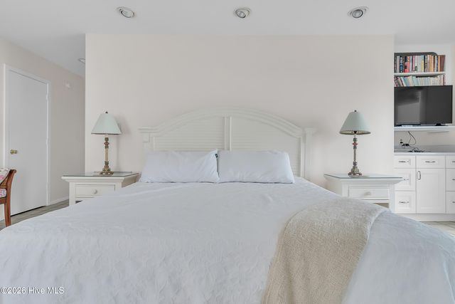 6605 Ocean Drive, Emerald Isle, NC 28594