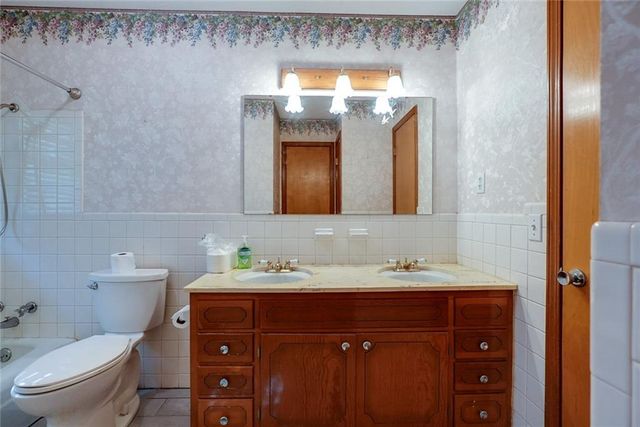 3515 S Park Avenue, Independence, MO 64052
