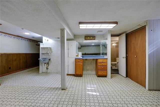 3515 S Park Avenue, Independence, MO 64052
