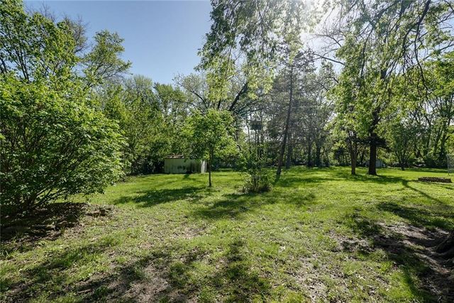 3515 S Park Avenue, Independence, MO 64052