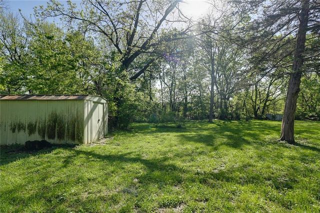 3515 S Park Avenue, Independence, MO 64052