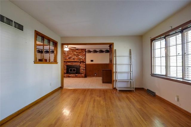 3515 S Park Avenue, Independence, MO 64052