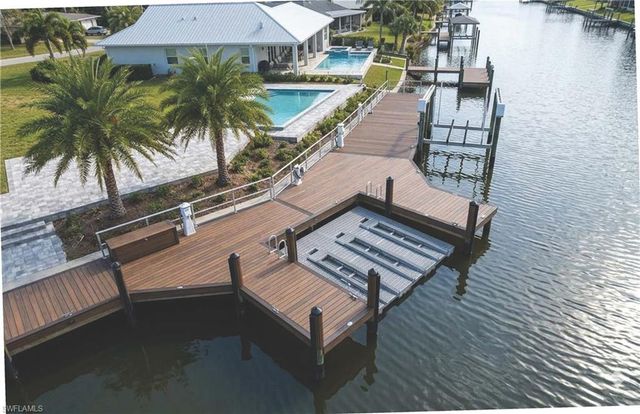 3164 Lakeview DR, Naples, FL 34112