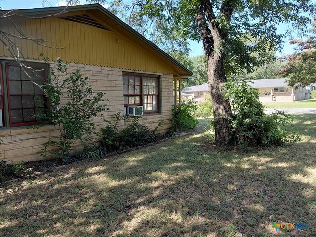 502 N Boundary Street, Burnet, TX 78611