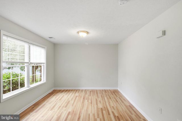 424 RIDGEFIELD AVE, Stephens City, VA 22655