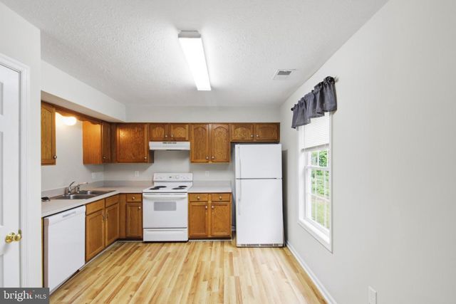 424 RIDGEFIELD AVE, Stephens City, VA 22655