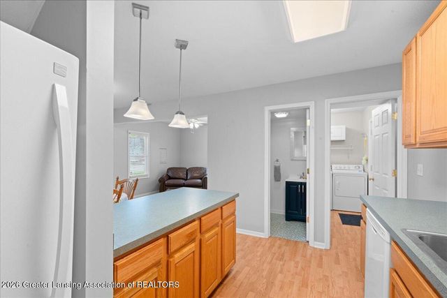 2832 Mildred Street, Lansing, MI 48906