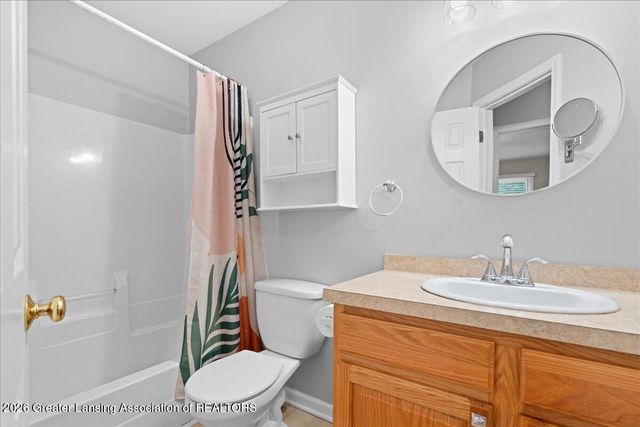 2832 Mildred Street, Lansing, MI 48906