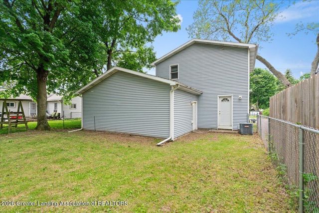2832 Mildred Street, Lansing, MI 48906
