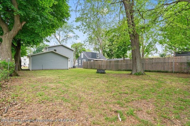 2832 Mildred Street, Lansing, MI 48906