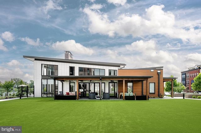 22131 LITTLE MOUNT TER, Ashburn, VA 20148