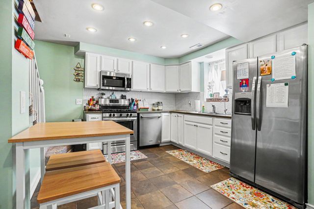 11230 Lakeshore Drive, Fabius Twp, MI 49093