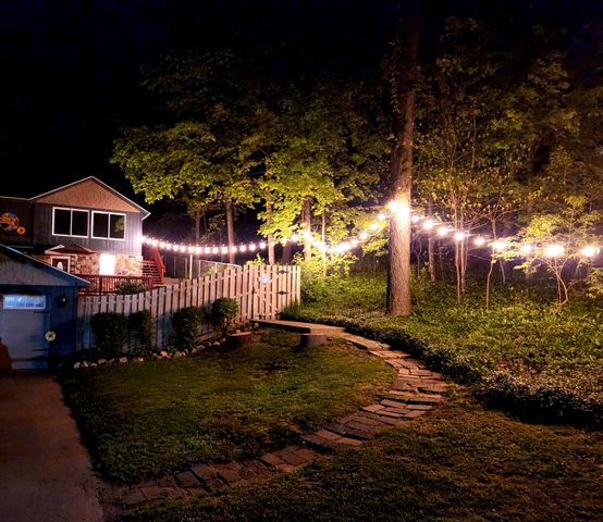 11230 Lakeshore Drive, Fabius Twp, MI 49093