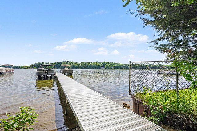 11230 Lakeshore Drive, Fabius Twp, MI 49093