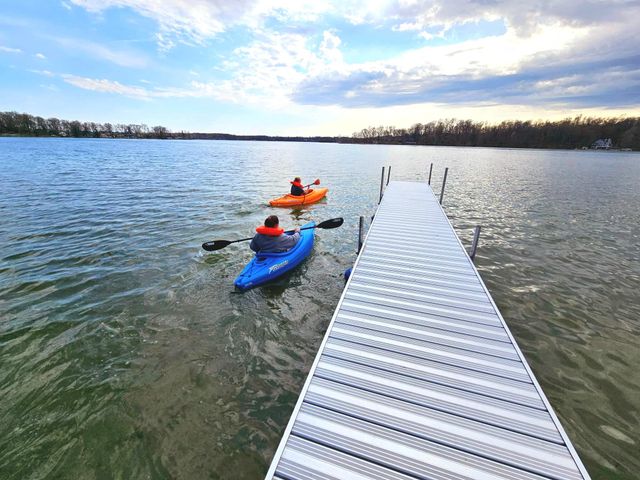 11230 Lakeshore Drive, Fabius Twp, MI 49093