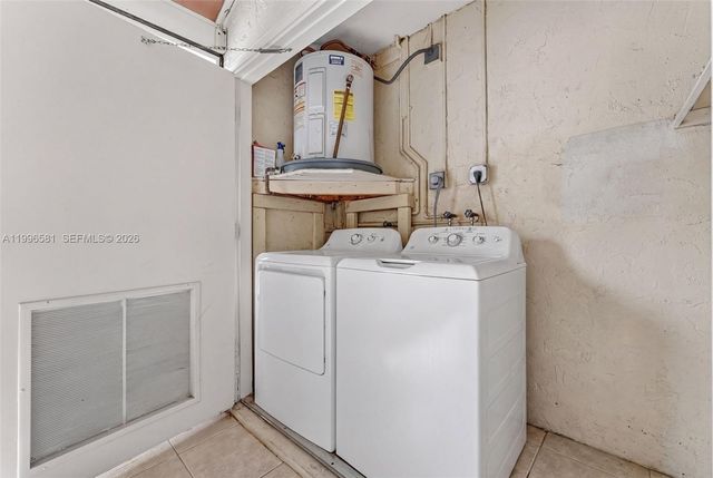 20015 NE 3rd Court 6, Miami, FL 33179