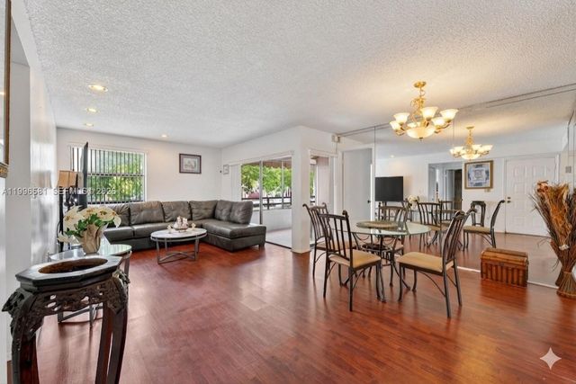 20015 NE 3rd Court 6, Miami, FL 33179