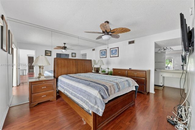 20015 NE 3rd Court 6, Miami, FL 33179