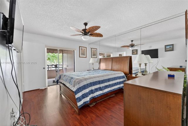 20015 NE 3rd Court 6, Miami, FL 33179