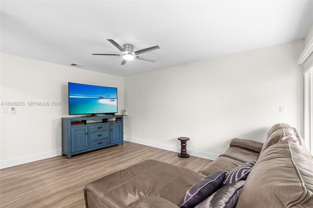 6014 SW 160th Avenue, Miami, FL 33193