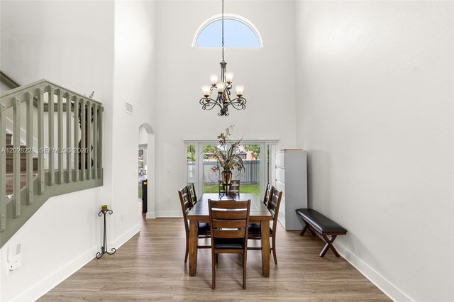 6014 SW 160th Avenue, Miami, FL 33193