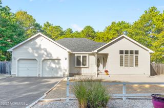 400 Schoolhouse Road, Whiting, NJ 08759