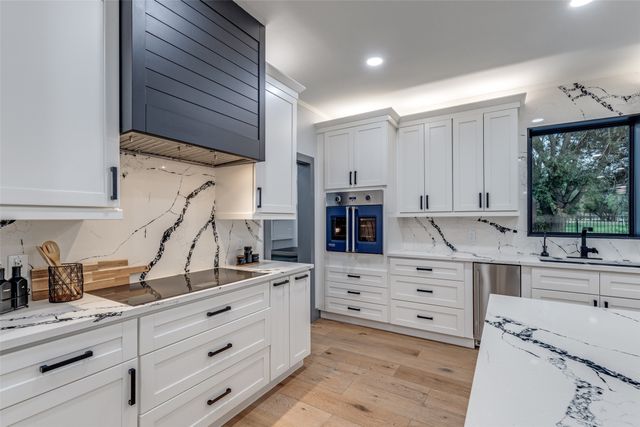 417 Ravenaux Drive, Southlake, TX 76092