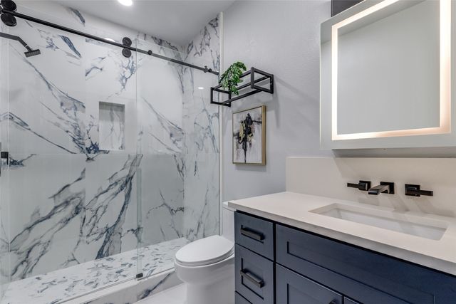 417 Ravenaux Drive, Southlake, TX 76092