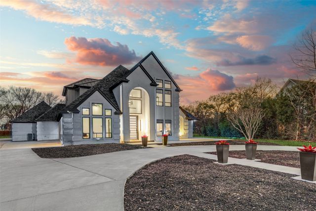 417 Ravenaux Drive, Southlake, TX 76092