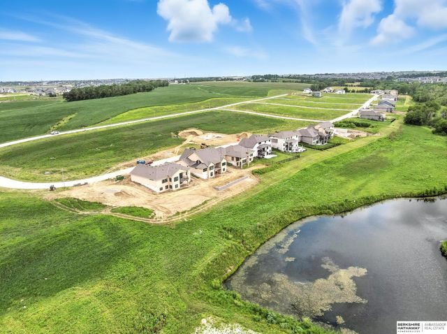 9956 S 118th Street, Papillion, NE 68046