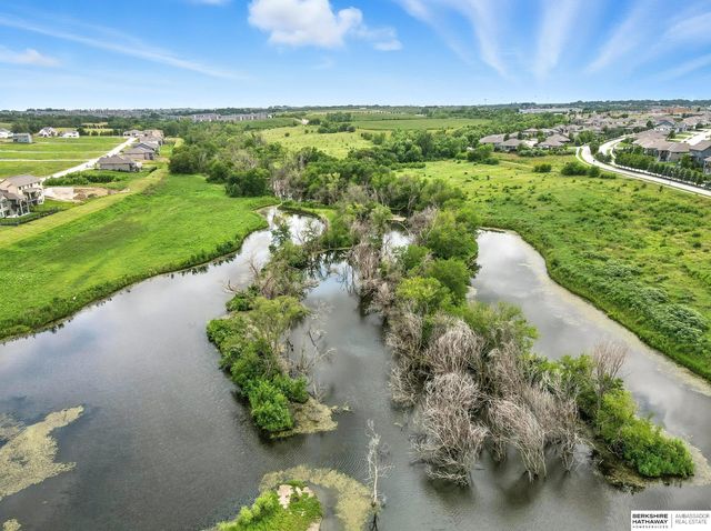 9956 S 118th Street, Papillion, NE 68046