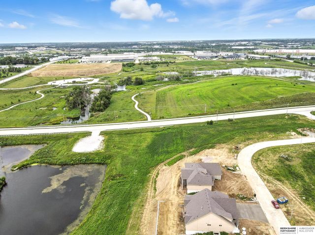 9956 S 118th Street, Papillion, NE 68046