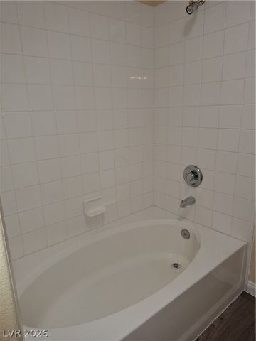 6156 Pine Villa Avenue 201, Las Vegas, NV 89108