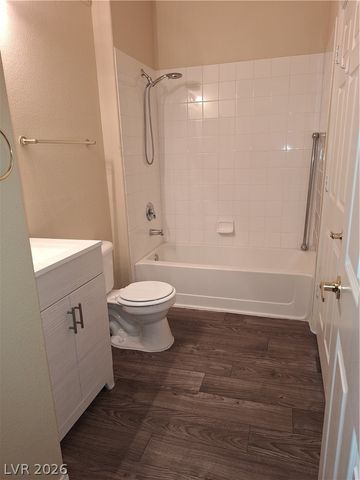 6156 Pine Villa Avenue 201, Las Vegas, NV 89108