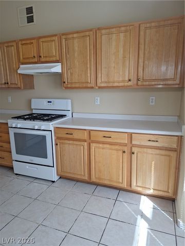 6156 Pine Villa Avenue 201, Las Vegas, NV 89108