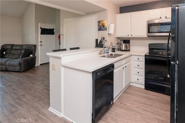 1400 Edgehill Road 42, San Bernardino, CA 92405