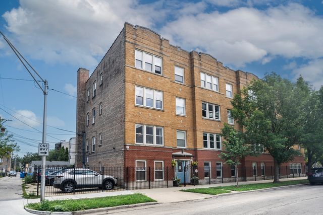 2209 N Drake Avenue 2, Chicago, IL 60647