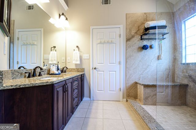 155 Cottage Circle, Fayetteville, GA 30215