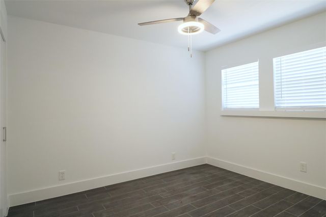 614 Kipling St Street C8, Houston, TX 77006
