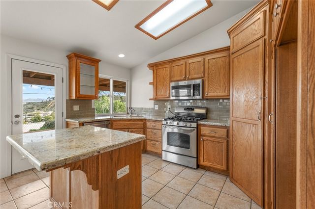 7655 Ventura, Yucca Valley, CA 92284