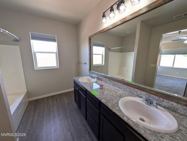 180 Walnut Drive, Fernley, NV 89408
